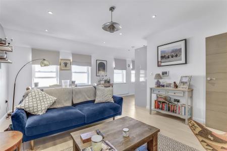 _Cinnamon_Apart__Hamilton_Rd__Wimbledon_SW19-11.jp