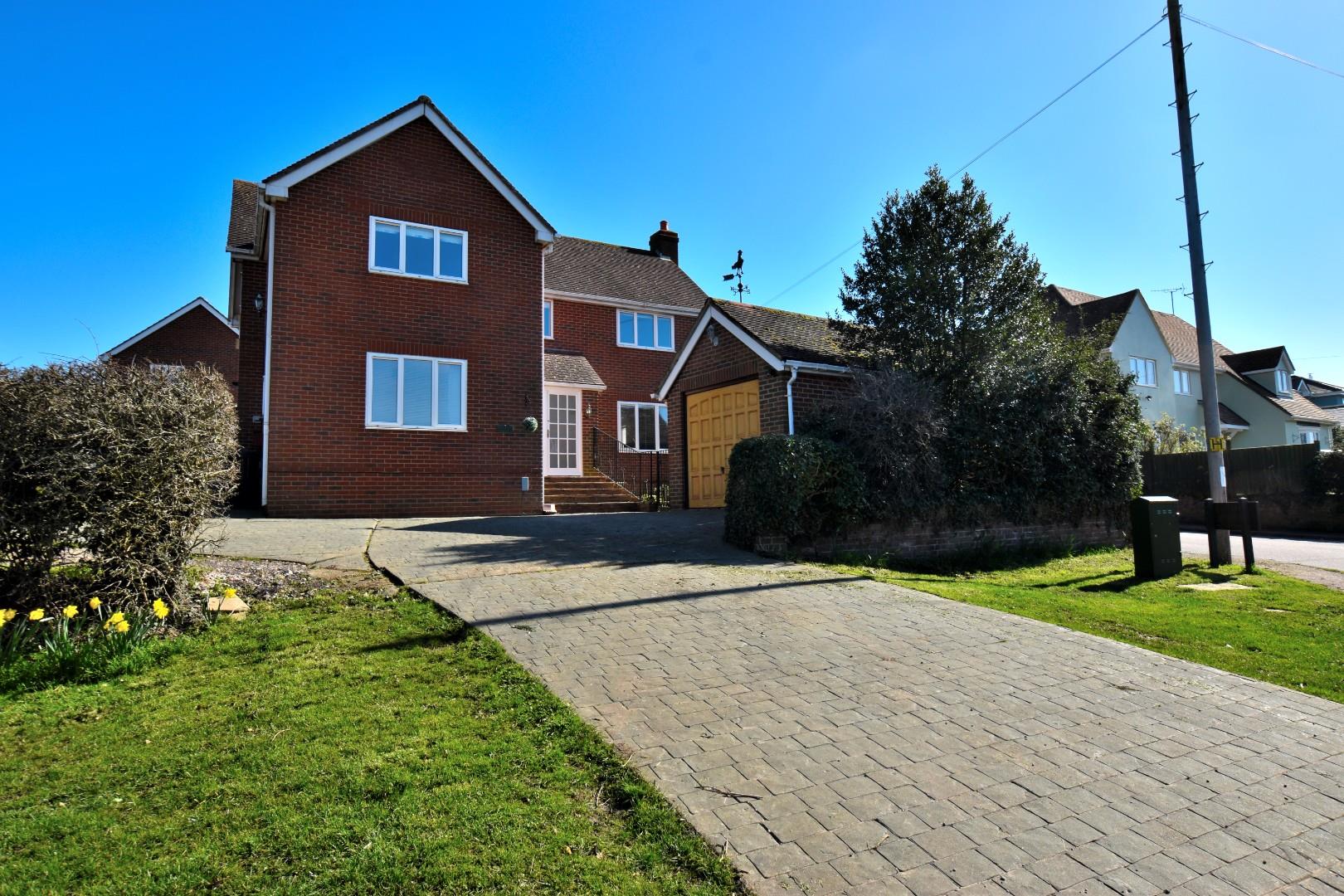 4 bedroom Detached House for rent in Dunmow