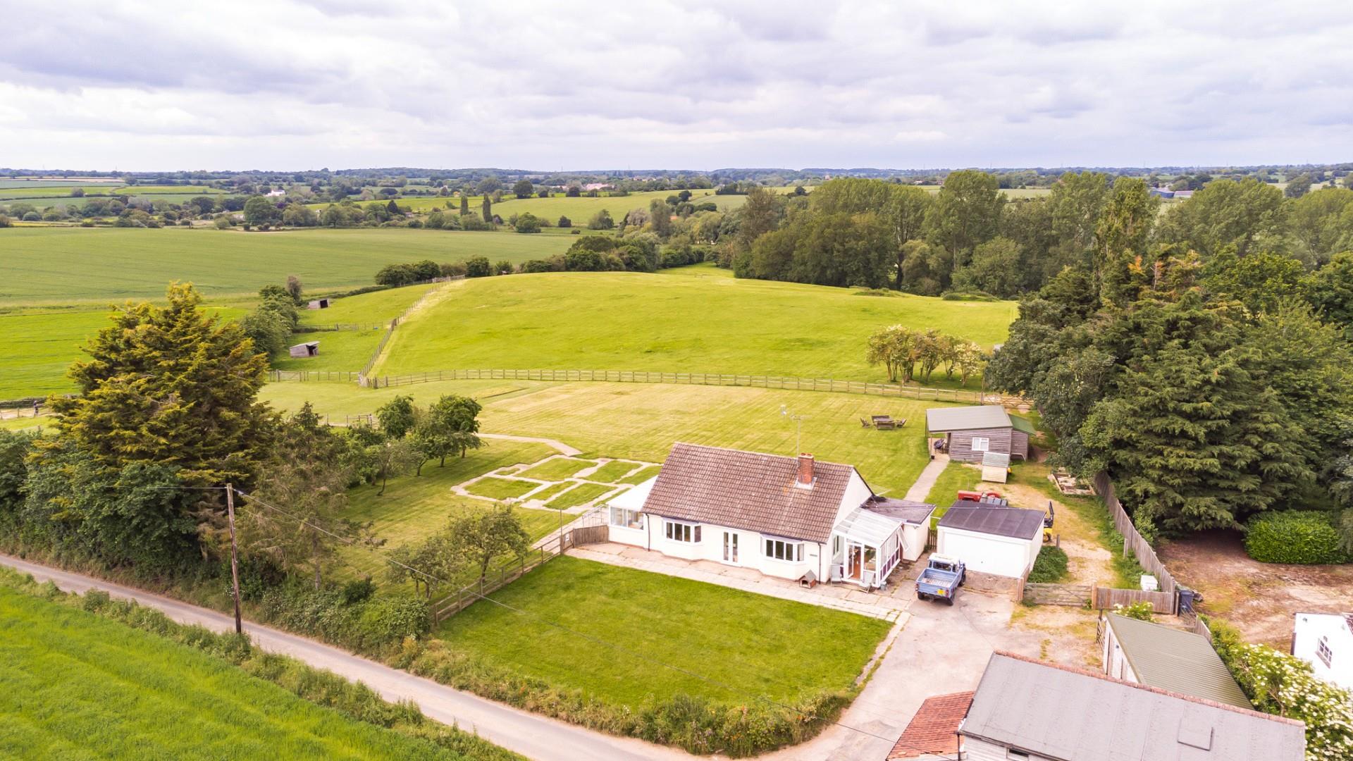 2 Bedroom Detached Bungalow For Sale In Braintree