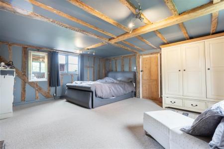 825A1212-HDR.jpg