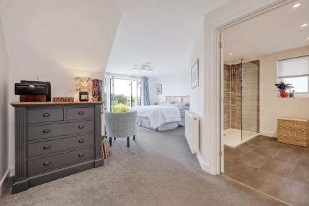 Bedroom & En-Suite