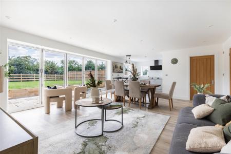 Living/Dining Areas