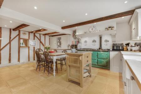 Kitchen/Breakfast Room