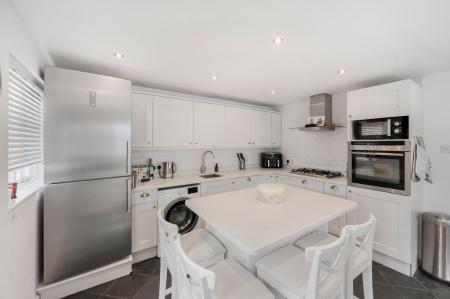 Kitchen/Breakfast Room