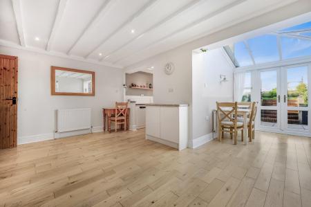 Kitchen/Breakfast/Conservatory