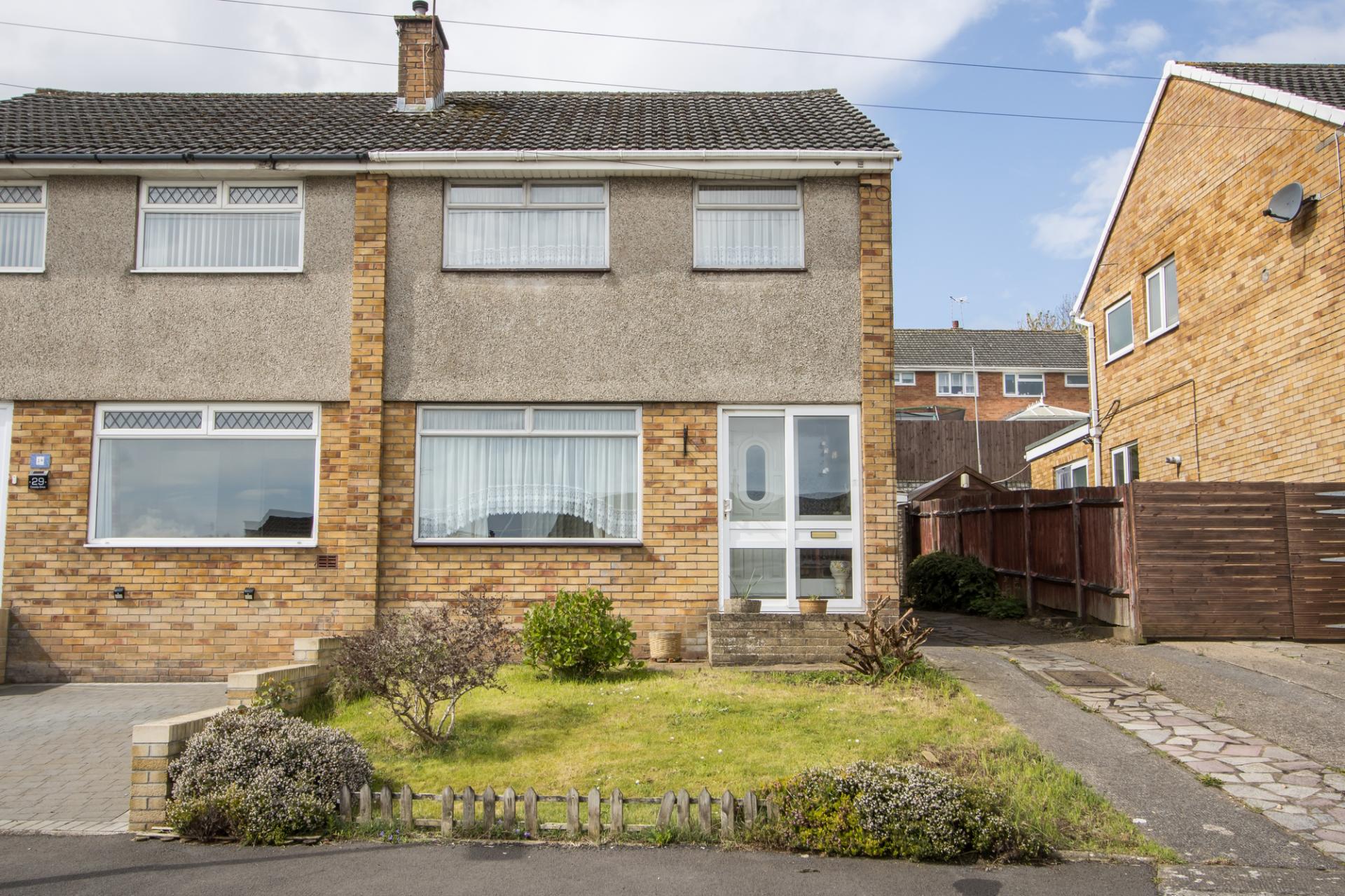 3 bedroom House for sale in Penarth