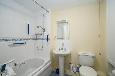 Photo 10