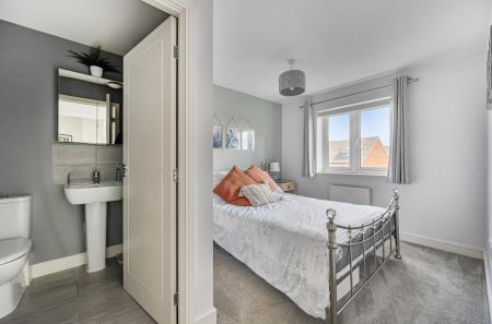 1356869-9-68d149d...