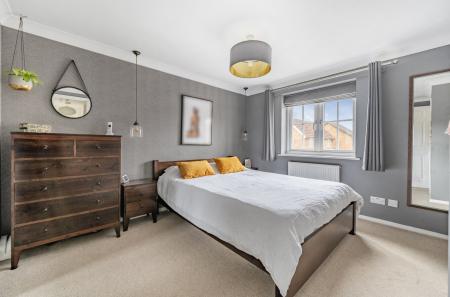 1373597-10-68ff70...