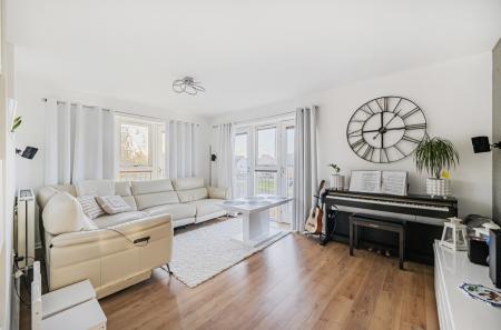 1381868-22-691b44...