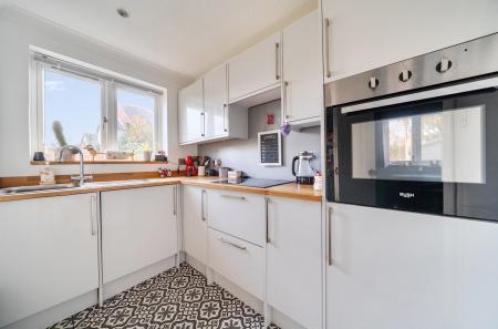 1387273-8-6939836...