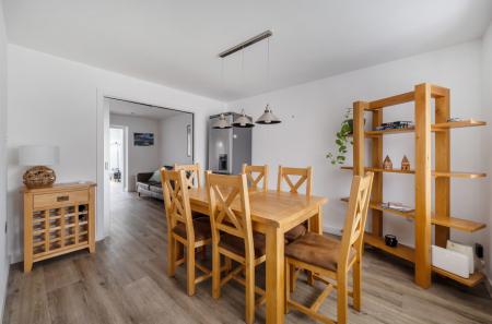 1393281-16-69428b...