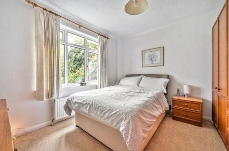 1400769-24-696e39...