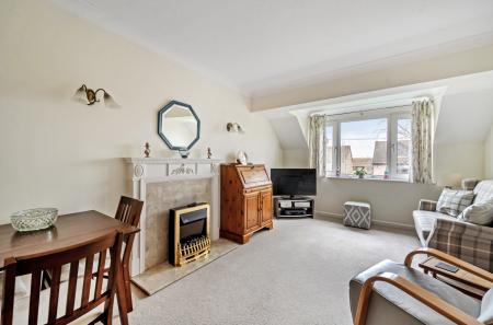 1407901-16-6980a4...