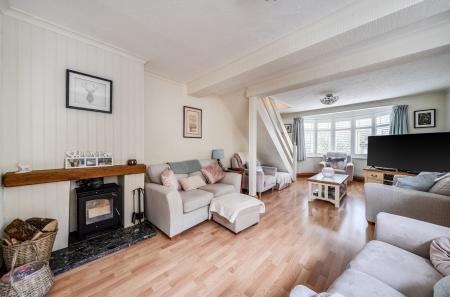 1408213-7-69861c9...