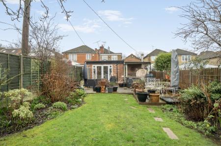 1408213-2-69861b2...