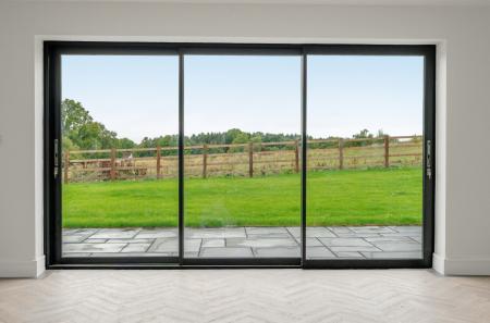 1347714-2-68c1b15...