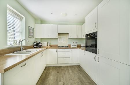 1358490-21-68d124...