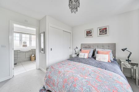 1349683-8-68c1b13...