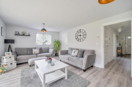 1365342-28-68ea30...