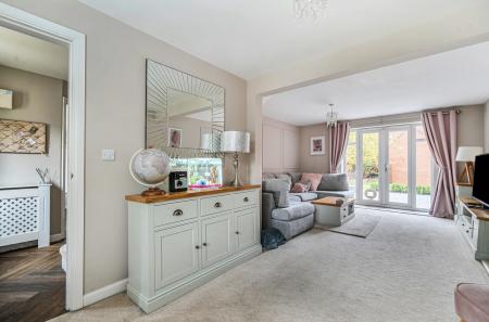 1368989-17-68f206...