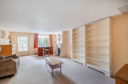 1369334-18-68ef7b...