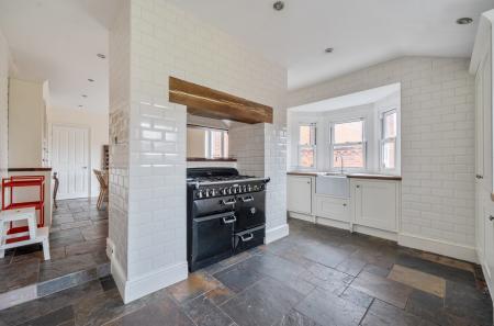 1406894-16-698480...