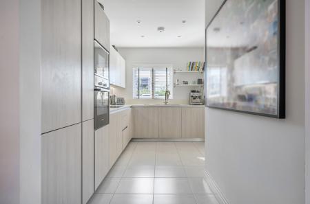 1343094-1-68a89db...