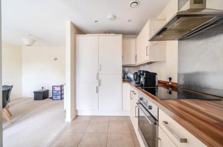 1341639-11-68a595...