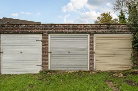 1372193-3-6902352...