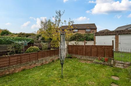 1372193-2-6902347...