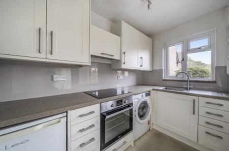 1374115-11-6903b3...