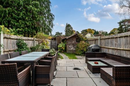 1373867-12-6903a6...