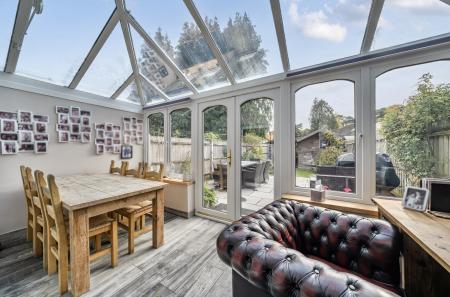 1373867-9-6903a69...