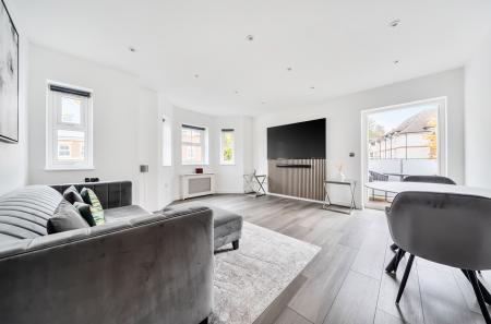 1373879-18-69089b...