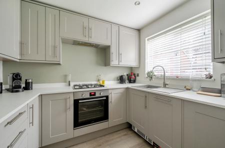 1375606-8-691217b...