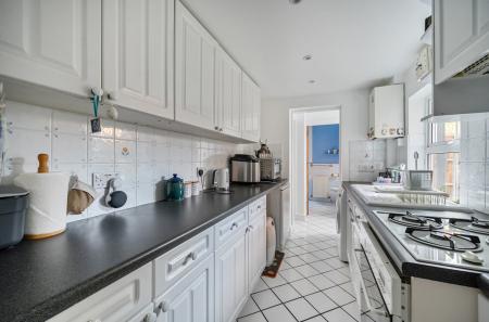 1380347-22-69145f...