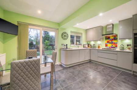 1400085-10-696910...