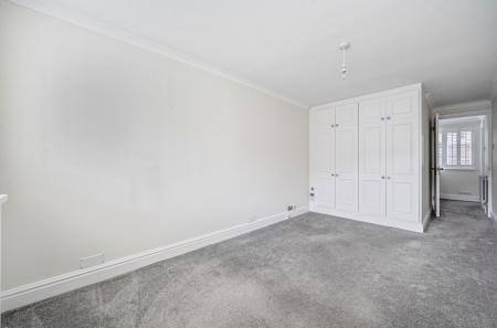 1400526-17-696f9b...