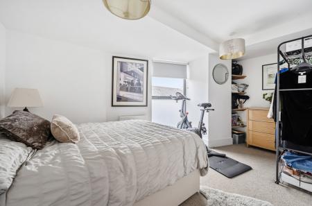 1401931-25-697232...