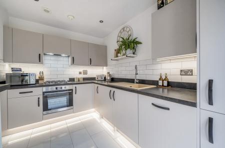 1406075-17-698493...