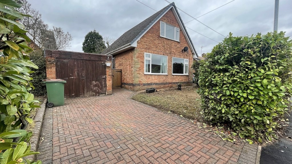 2 bedroom Bungalow for sale in Swadlincote