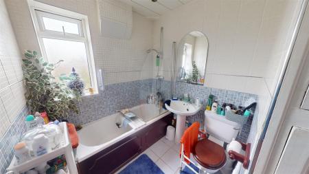 Knowsley Road Bathroom