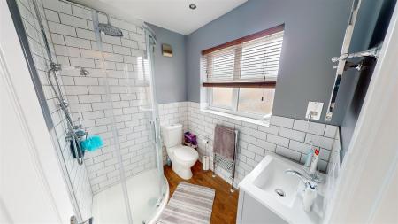 Cumberland Avenue En-Suite