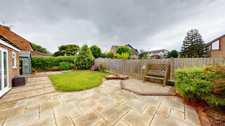 Hillside Close Rear Garden