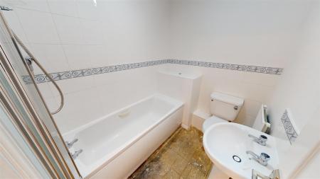 Knights Grange Bathroom