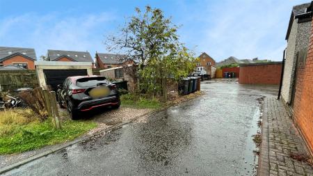 Crawford Road Garage/Parking Space