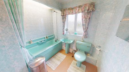 Moss Lane Bathroom