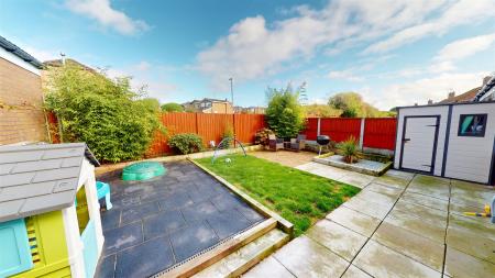 Hillside Close Rear Garden