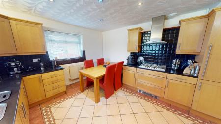 Dunsmore Close Kitchen